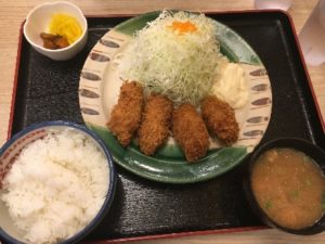 大好きカキフライでコスパ最強@那覇市安謝